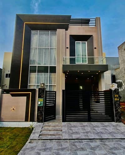 Prime Location House Of 5 Marla Is Available For sale