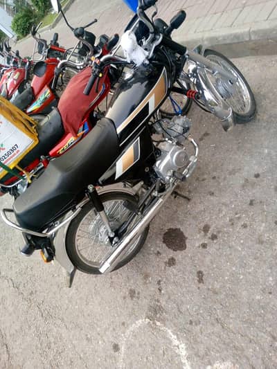 Honda 70 available for sale lush condition model 25