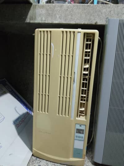 Mitsubishi window ac in working condition