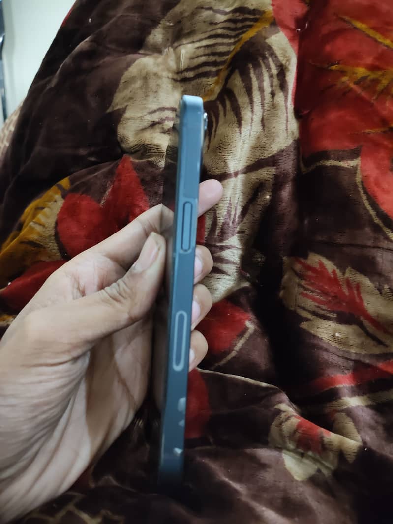 iPhone 14(JV) 3
