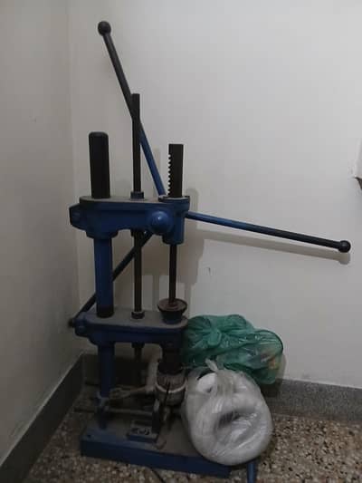 Data cable making machine