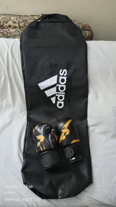 Punching bag 4 feet|Punching gloves|Stand
