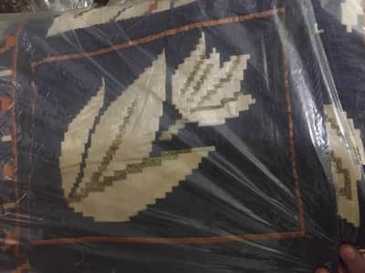 Welvet Bed sheet with two pillow covers and one cusion