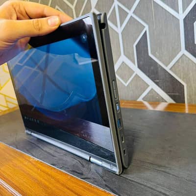 Lenovo 2in1 touch & pad x360 rotate. 4/32
