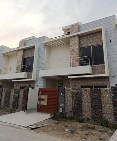 Aesthetic Good Location House Of 6 Marla For Sale Is Available