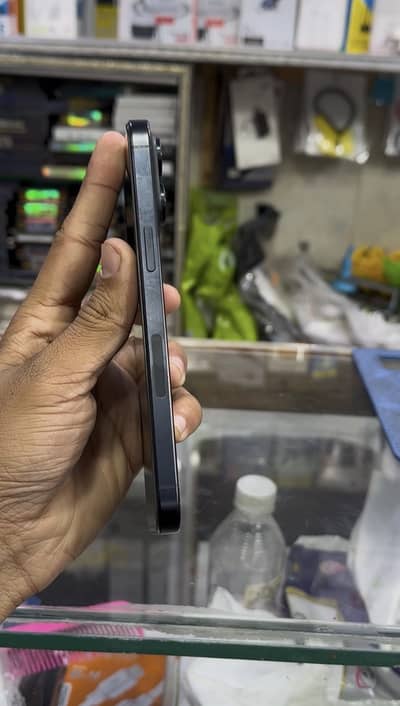 iPhone 15 pro max jv waterpack 256 gb 88 health blue titanium