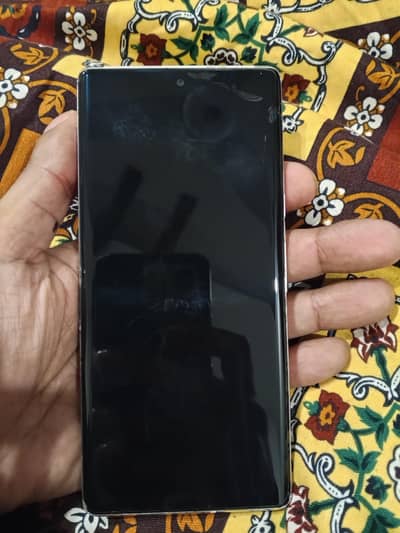 Google Pixel 6 pro 256gb Official Approved (Minor Dot)