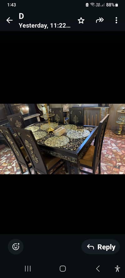 6 seater wodden and glass dinning table اچھے کرسیوں والا لکڑی اور شیشے
