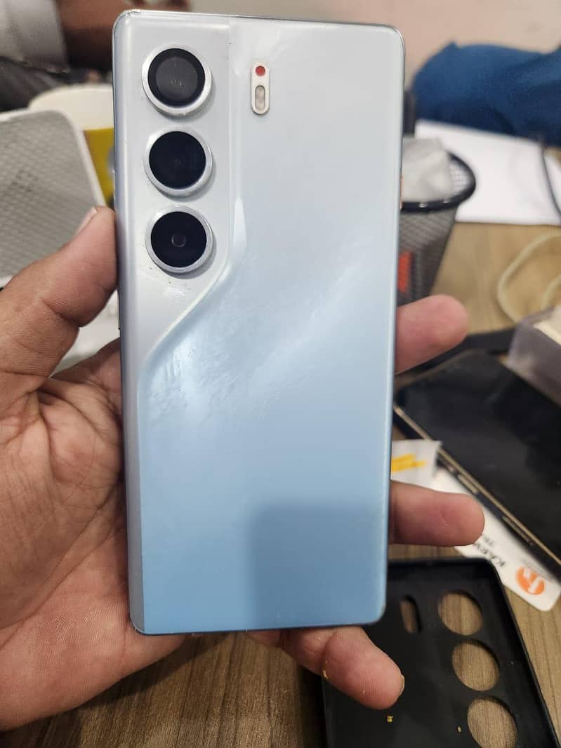 CAMON 40 PRO 0