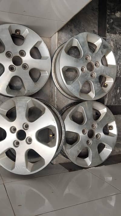 geniuan Alloy rim 14 size 100 pcd for sale