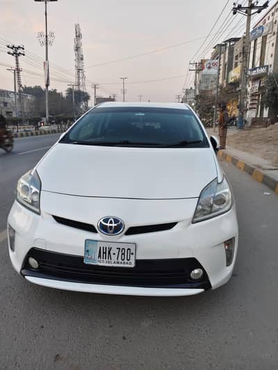 Toyota Prius S LED