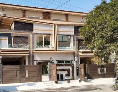 10 Marla Duplex Brand New Luxury Modern Super Hot Location House For Sale in Airline Society Near to Main Boulevard
