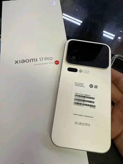 Xiaomi 17 pro 12=256 GB Memory