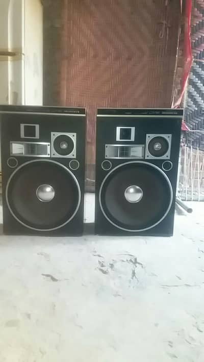 15 inchl pioneer subwoofer