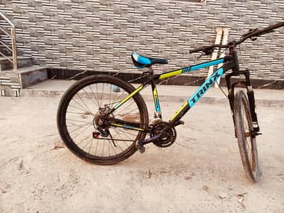 Trinix branded cycle model M116 EIT3 good condition 10 gairs 2 showker