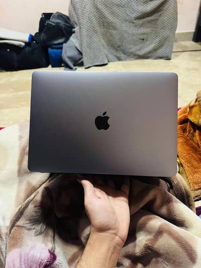 mackbook m1 air  8/256