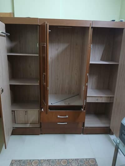 3 door/ portion Almirah/ cupboard / wardrobe