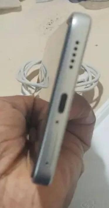 vivo y400 8/256/ One month of use, complete equipment included