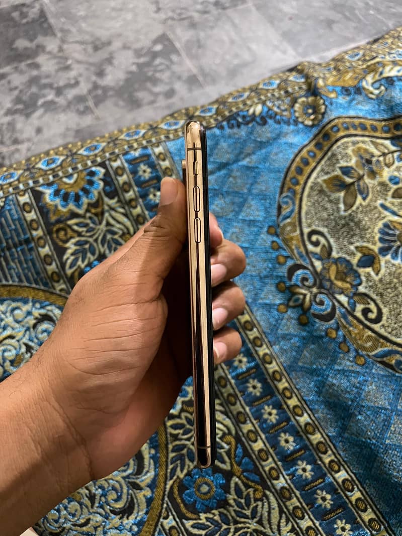 Exchange possible with iphone 12 pro and 13 1