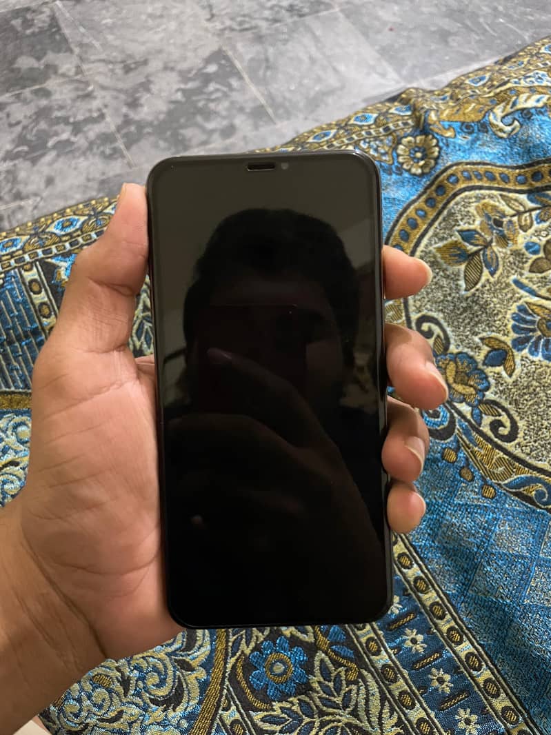 Exchange possible with iphone 12 pro and 13 2