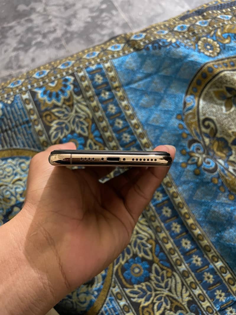 Exchange possible with iphone 12 pro and 13 5