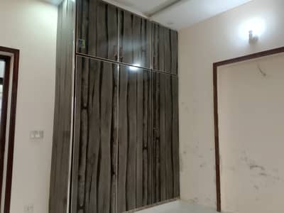 10 MARLA HOUSE FOR RENT SINGLE STOREY OFFICE USE