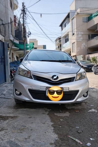 Toyota Vitz Eco Ideal 2011 Model 2014