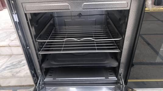 Toyo appliances gas and electric cooker