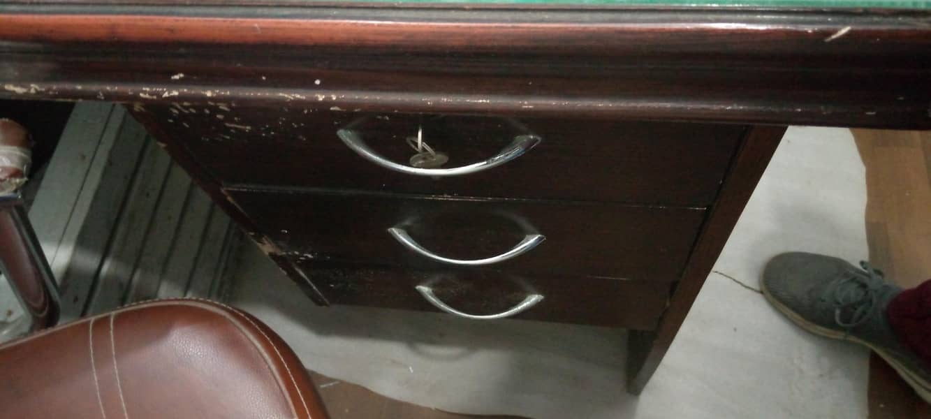 3 Drawer Executive Table 1