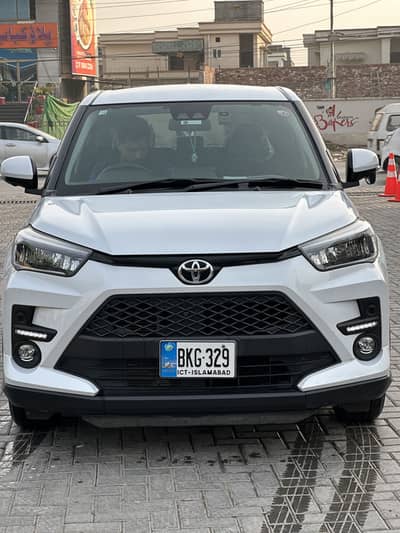 Toyota Raize Z package Top of the line Varient