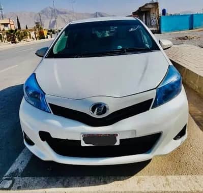 Toyota Vitz 2011 Pearl White Push Start