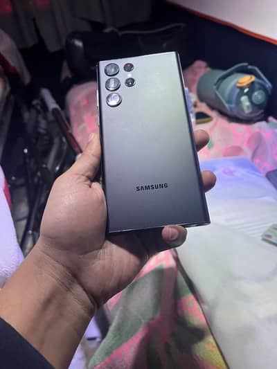 Samsung S22 ultra 12/256