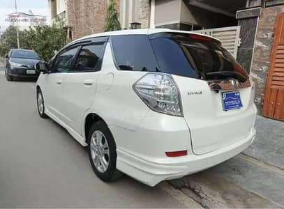 Honda fit shuttle