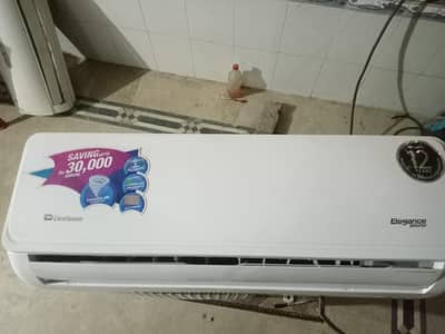 Dawlance 1 ton d,c inverter
