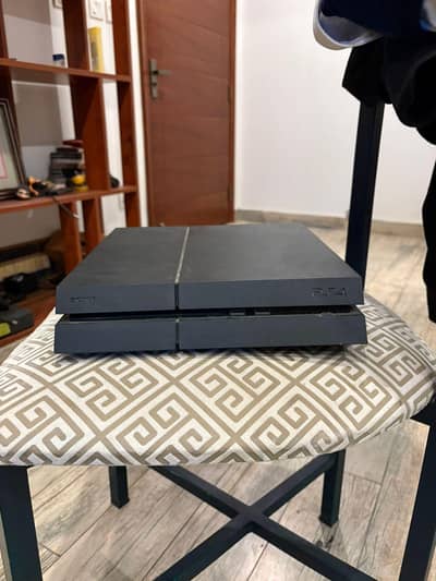 PS4 Fat 500 GB never opened no jailbreak