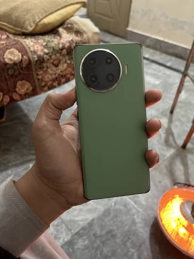 Tecno spark 20pro+ for sale