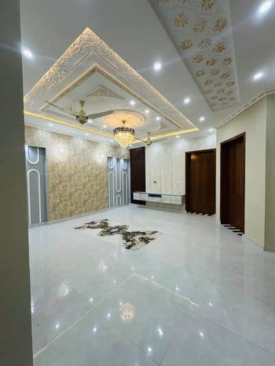 BRAND NEW LOWER LOCKED KANAL FIRST FLOOR FIRST FLOOR