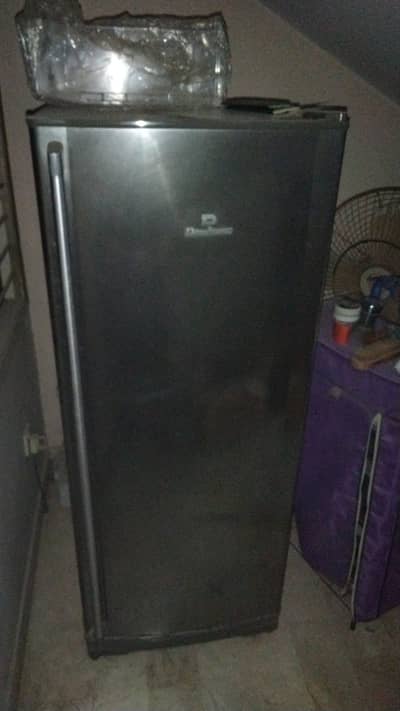 Vertical Freezer