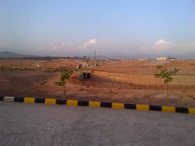 Park Enclave-2 Main Road Back Park Face 1 Kanal Plot