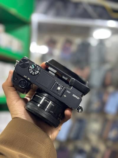 Sony alpha 6400 with 16-50mm lens