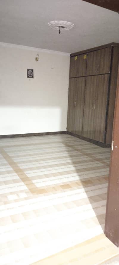 Beautiful Single room with kitchen washroom for rent on prime location