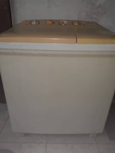 USED DAWLANCE WASHING MACHINE