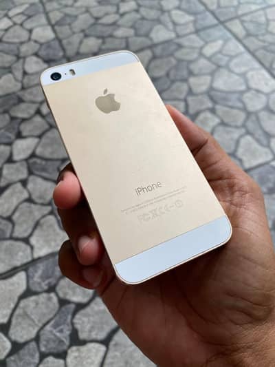 iphone 5S 64GB full box Whatsapp only 03414895928