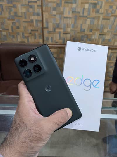 Moto Edge 2025 Non PTA (8/256)