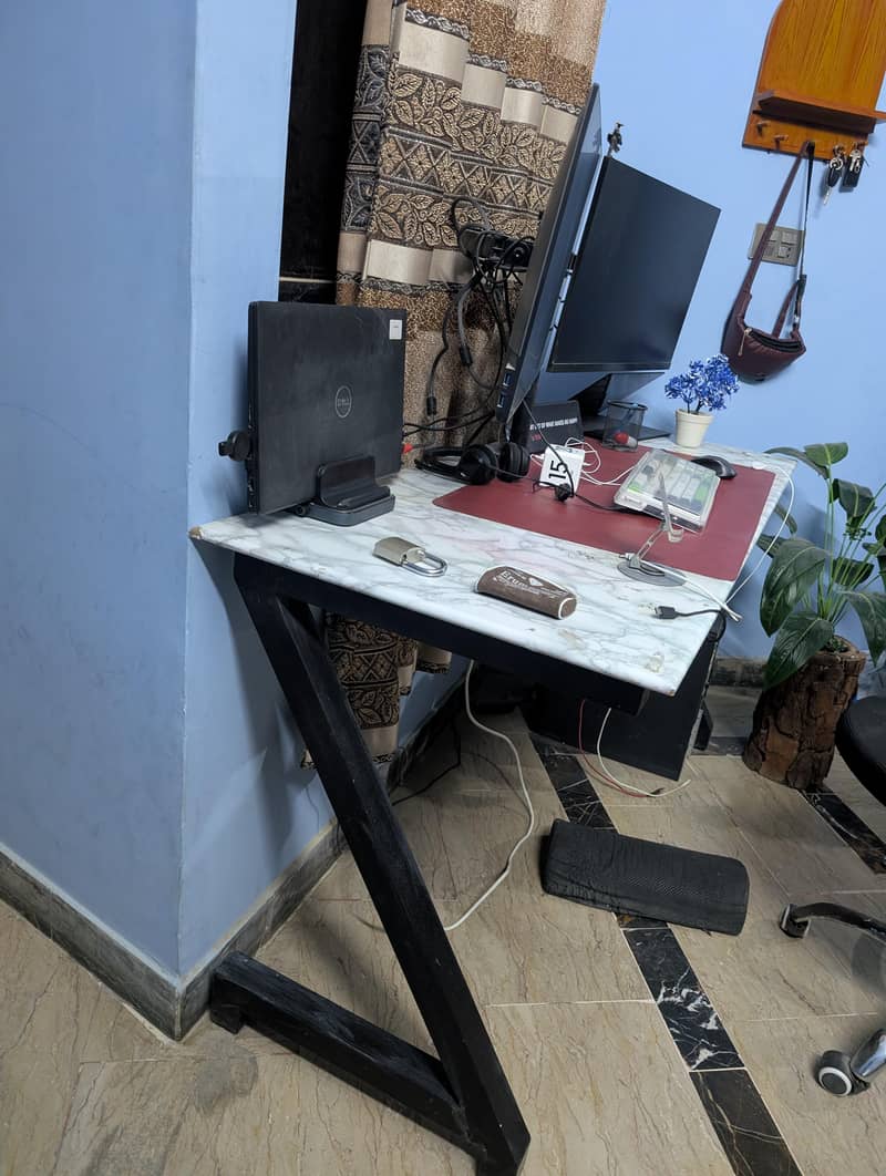 5ft. Computer Table / Computer Desk 1