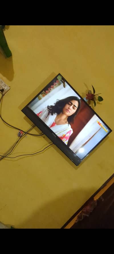 Nobel 32 inches Led Tv