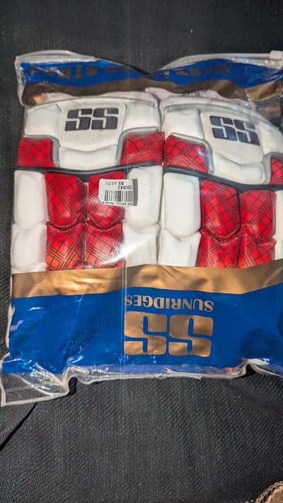 cricket Hard ball Gloves SS pro