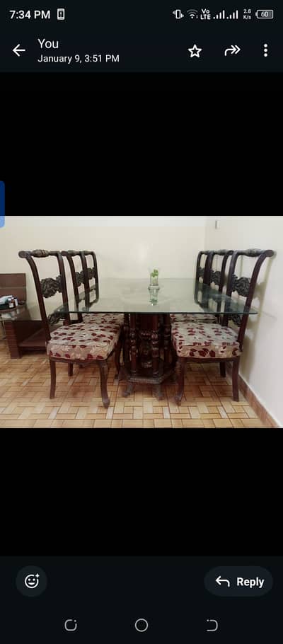 Dinning table with chairs