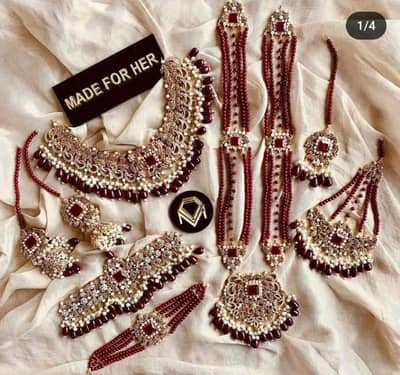 maxi and jewelry set