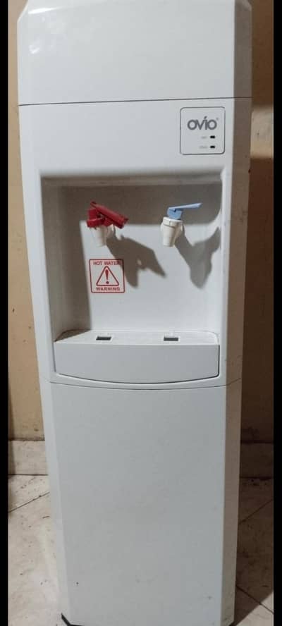 Water Dispenser with RO water filtration attach